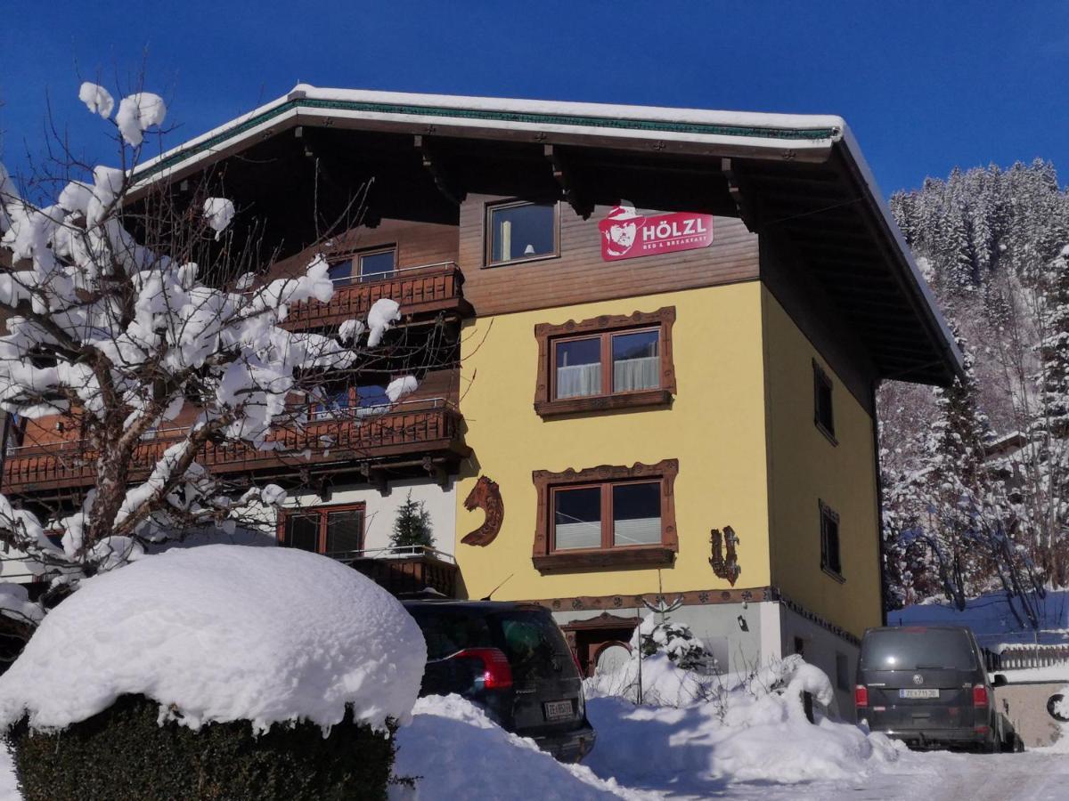 Hoelzl Bed & Breakfast Neukirchen am Großvenediger Exterior foto