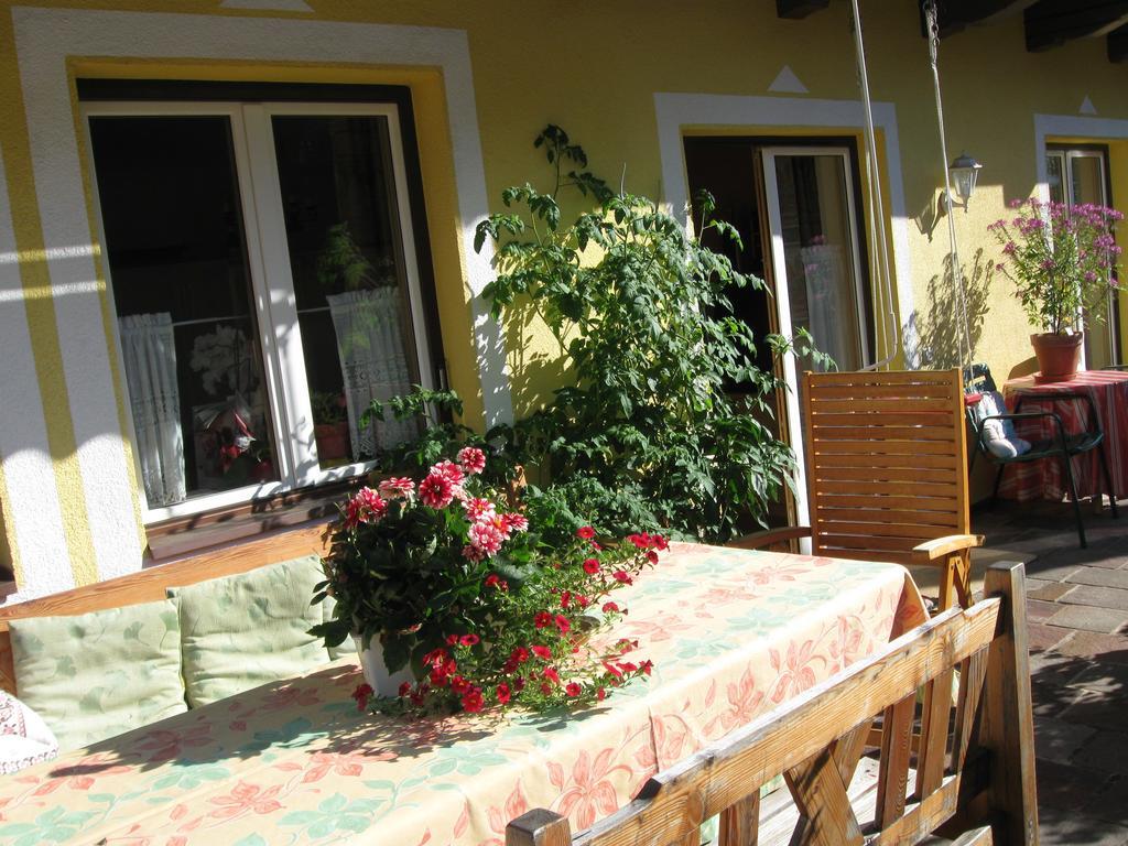 Hoelzl Bed & Breakfast Neukirchen am Großvenediger Exterior foto